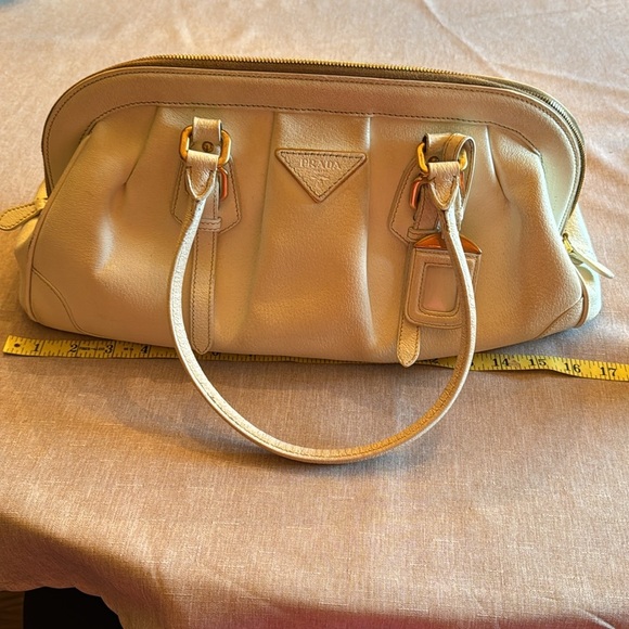 AUTHENTIC PRADA White leather bag - Picture 10 of 12